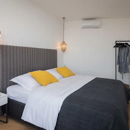 Spacious Villa With Pool In Sutivan Vila Sutivan
