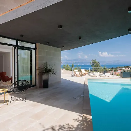 Spacious Villa With Pool In Sutivan Vila *