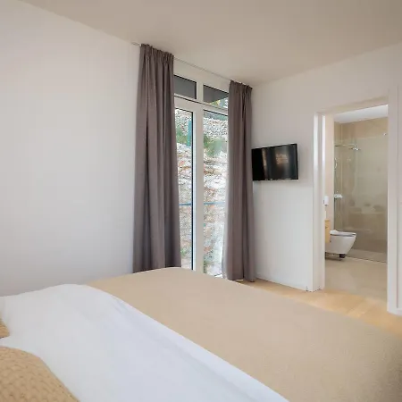 Spacious Villa With Pool In Sutivan Vila *